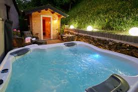 ferienhaus mit pool und whirlpool