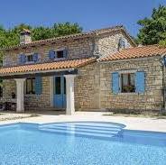 ferienhaus alleinlage mit pool