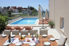 ferienhaus privater pool