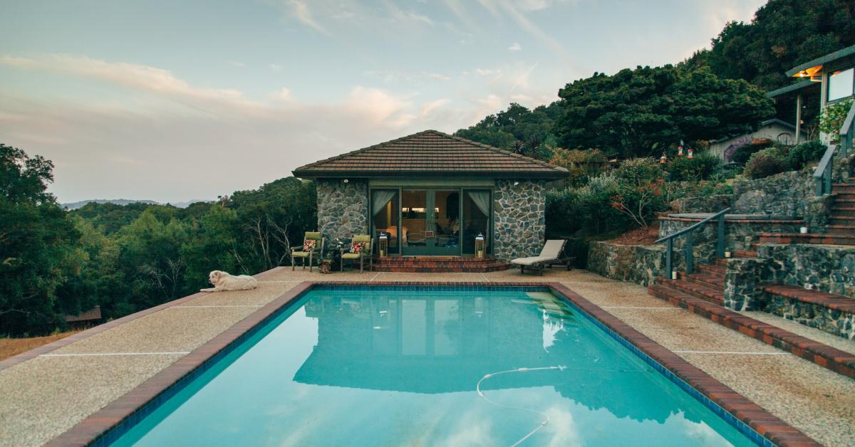 ferienhaus mit beheiztem pool