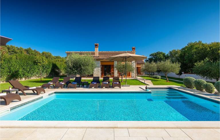 haus mit pool mieten in der nähe